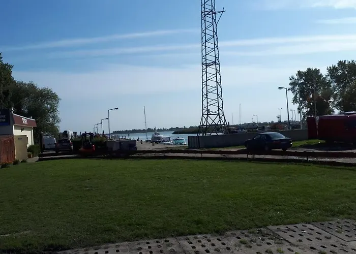 Delux Marina Lägenhet *